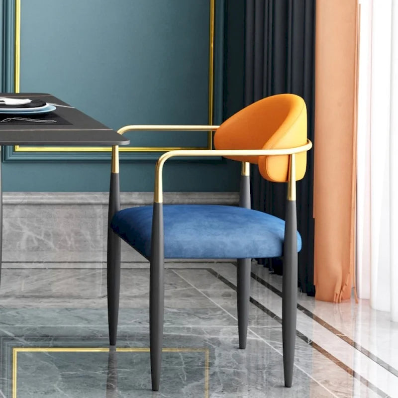 Chaises de salle à manger modernes avec accents en velours, fauteuils avec dossier à poignée en similicuir PU et pieds en métal