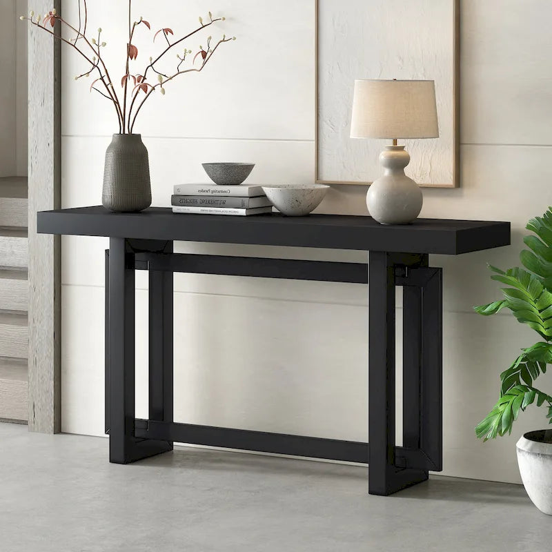Konsolentisch mit industriell inspiriertem Beton-Holz-Design